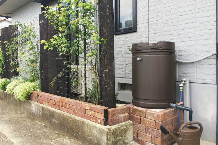 雨水タンク】 安全興業製 雨水貯留タンク185リットル 専用蛇口コック