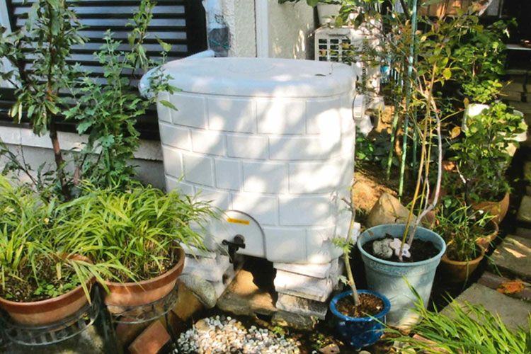 雨水タンク】 タキロンシーアイ製 雨音くん120リットル 架台なし