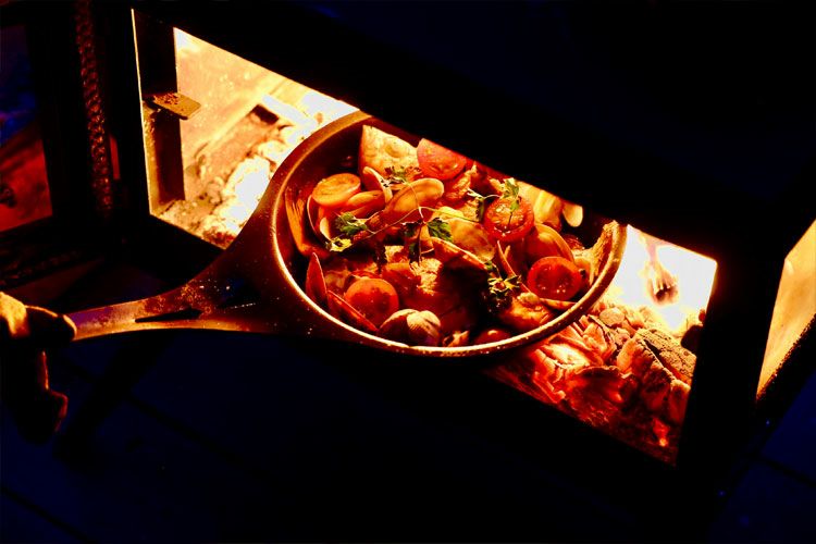 000000000543-06.jpg?size=l&w=