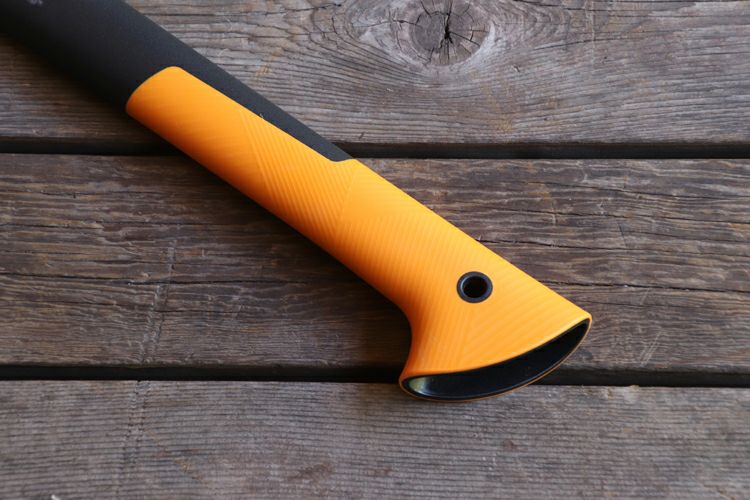 斧】FISKARS フィスカース斧 ガーデンアックス X10 | TOKILABOトキラボ