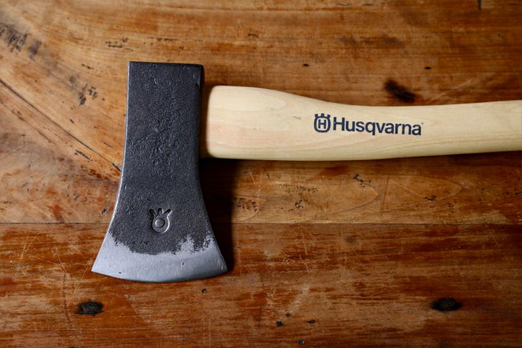 夏のoutdoorフェア】 Husqvarna ハスクバーナ 斧 ハチェットヤンキー