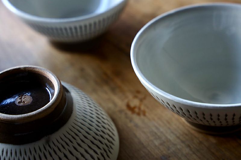 とびかんな 茶碗 （小） 小石源焼 | TOKILABOトキラボ